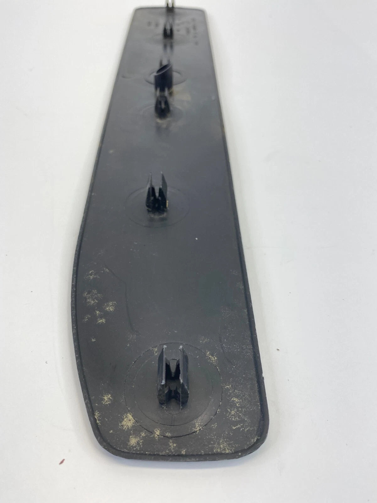 2001-2005 CHRYSLER PT CRUISER FRONT LEFT SIDE STEP MOLDING TRIM 0SF35TRMAA OEM