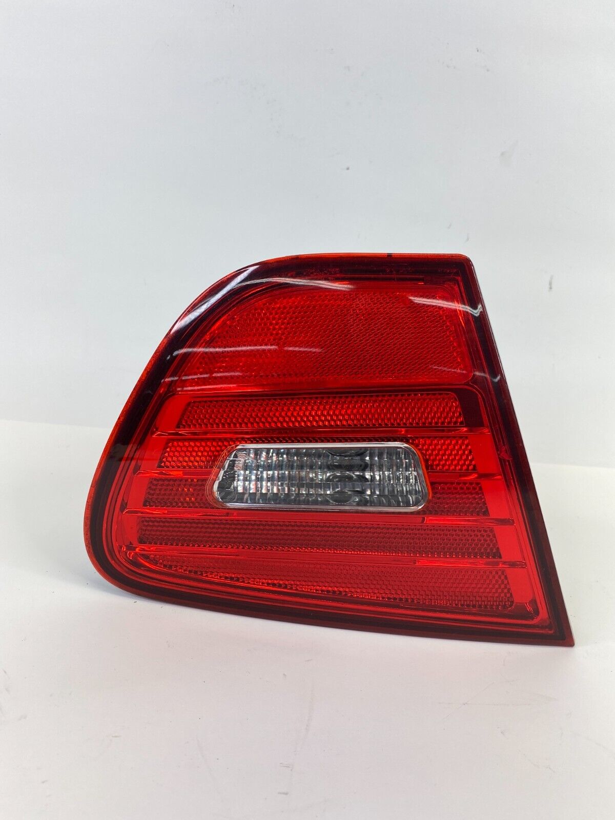 2007-2010 Hyundai Elantra SDN Left Driver Tail Light Taillight INNER 92403-2H00