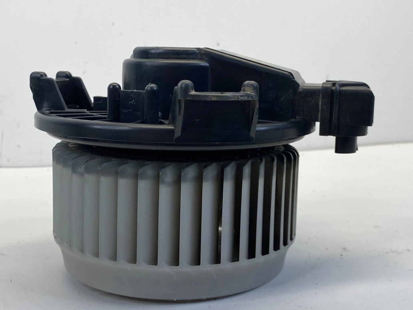 2007-2012 TOYOTA YARIS 08-14 SCION XD HVAC HEATER BLOWER MOTOR W FAN OEM FACTORY