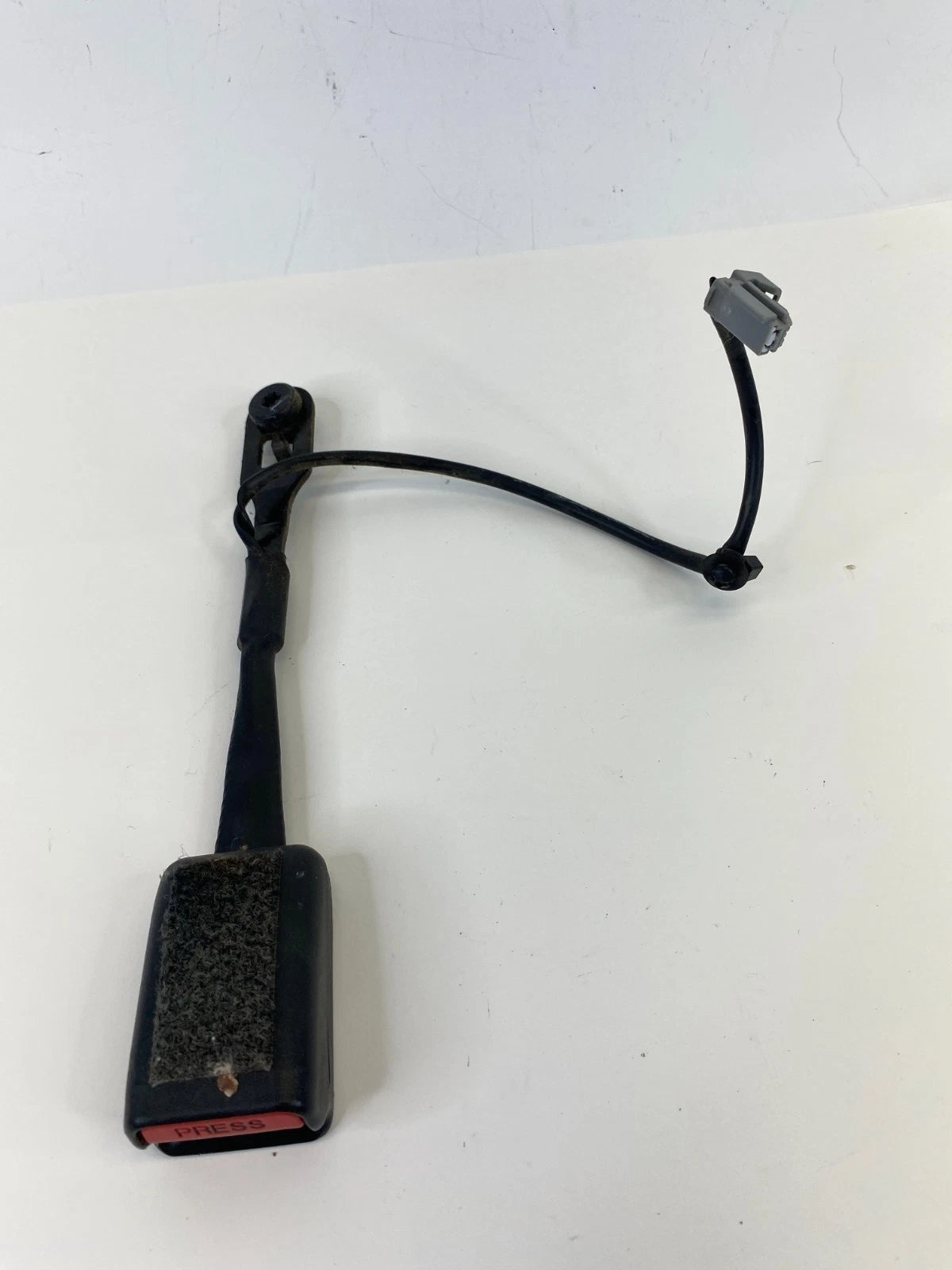 2013 2014 2015 DODGE DART FRONT LEFT DRIVER SEAT BELT BUCKLE OEM