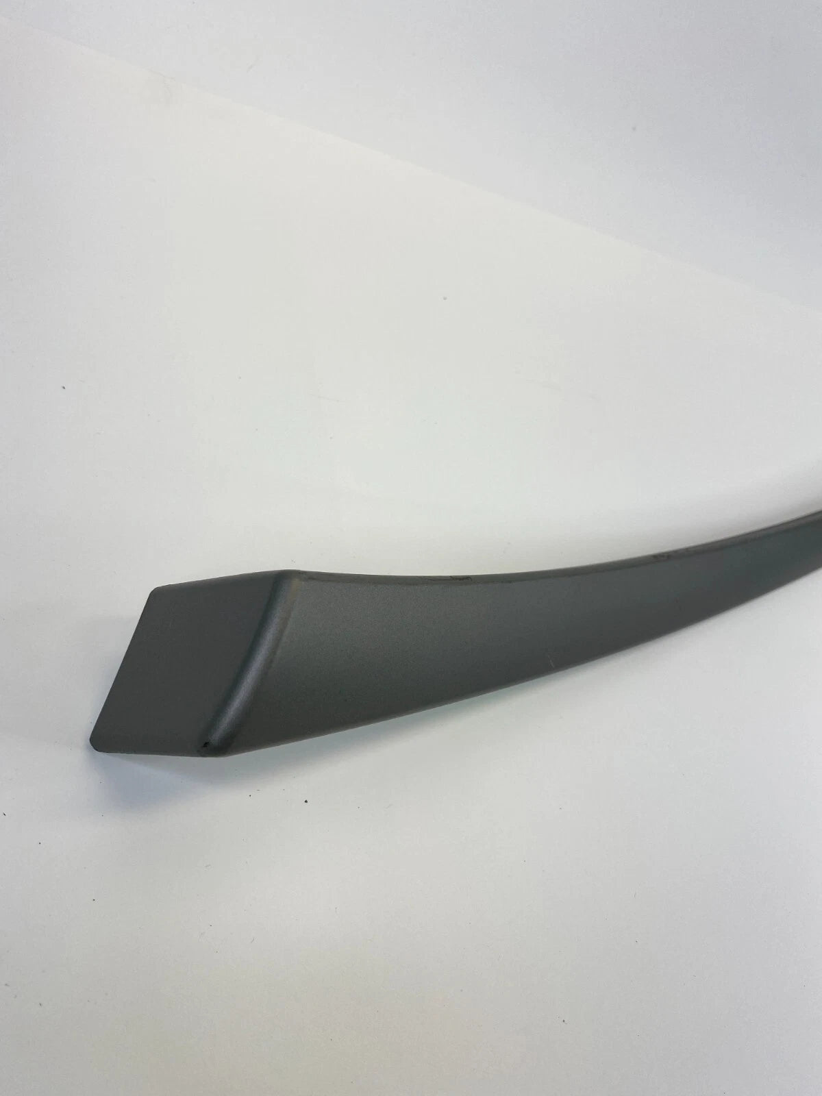2002-2005 BMW 745I REAR RIGHT DOOR PANEL COVER TRIM MOLDING 5142702449402 OEM