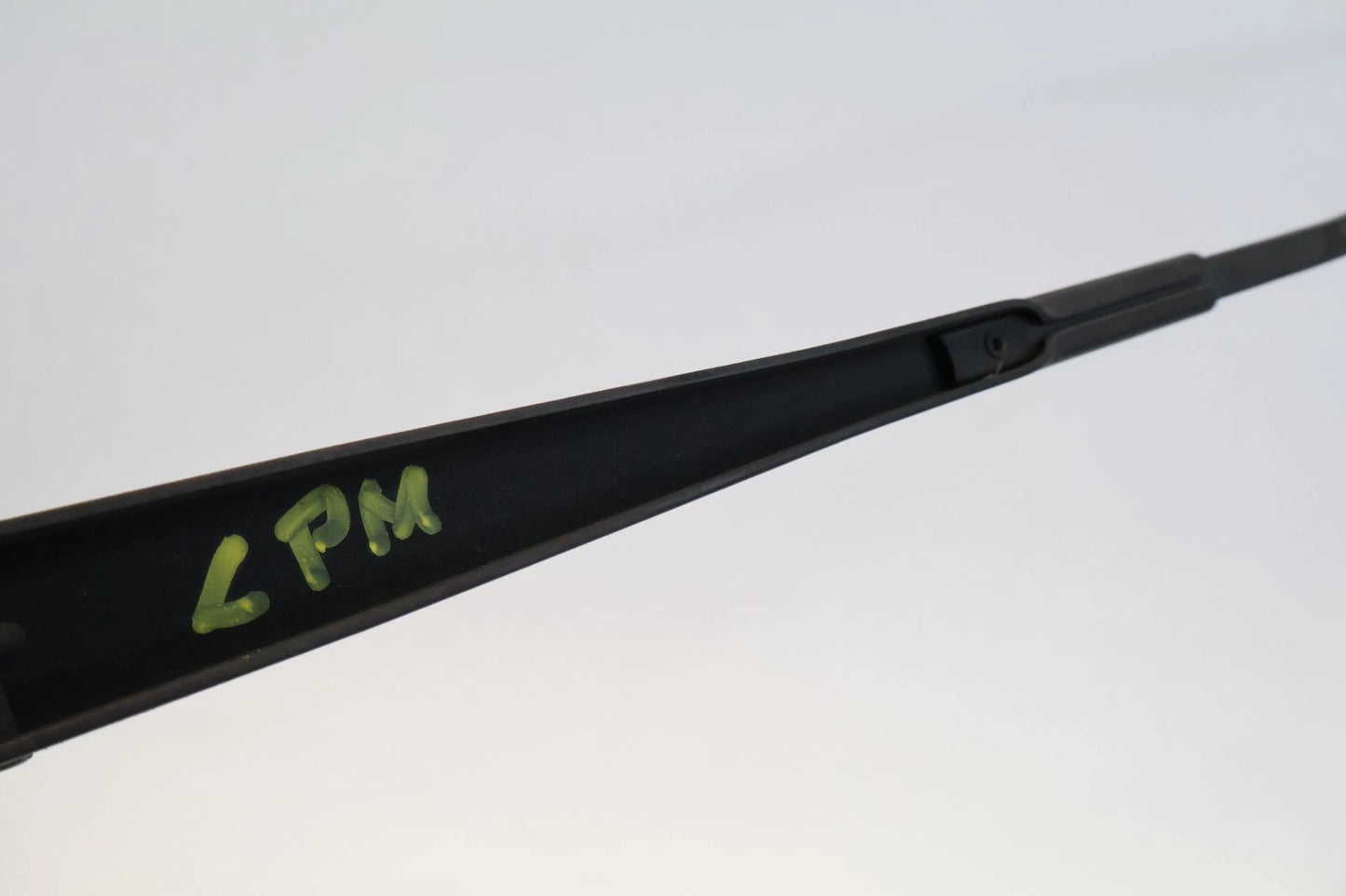 2006-2011 KIA RIO RIO5 FRONT WINDSHIELD WIPER ARMS PAIR LEFT RIGHT OEM JBLHD1804