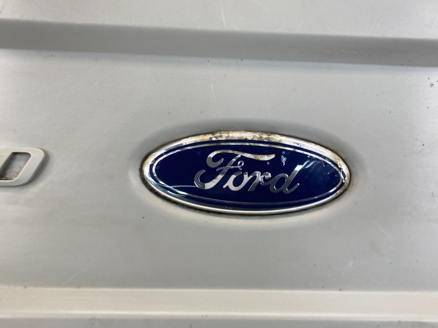 2006-2008 Ford Escape 2.3L 16V HYBRID Engine Cover Motor Top Lid 7M6E-6A949-AAW