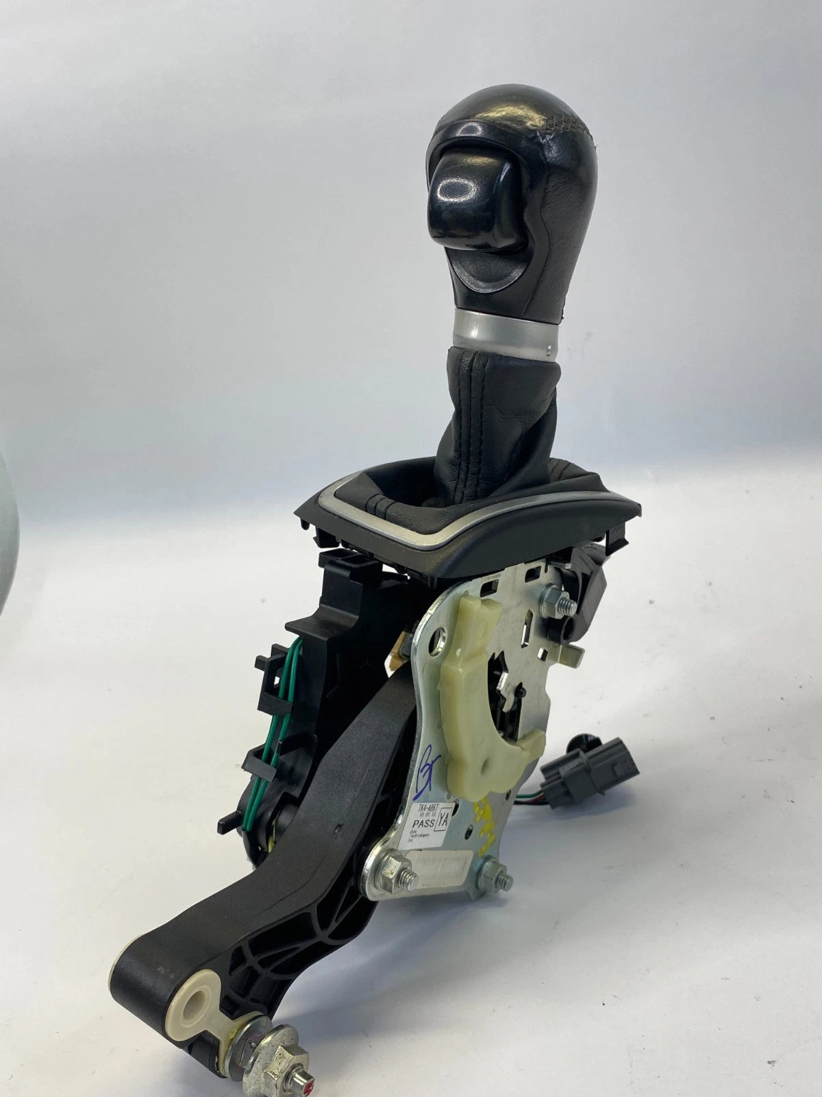 2009-2014 ACURA TL A/T FLOOR GEAR SHIFTER SELECTOR LEVER W BOOT KNOB LEATHER OEM