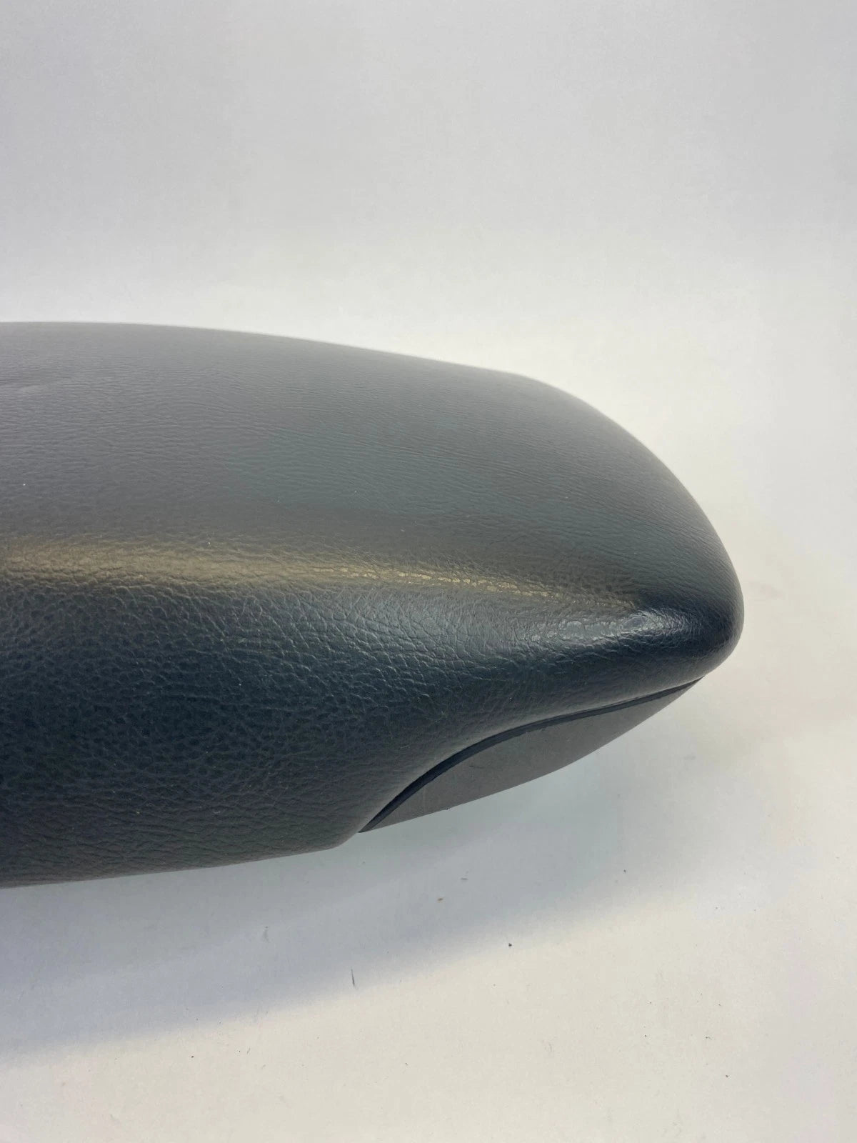 2013-2019 NISSAN SENTRA CENTER CONSOLE ARMREST STORAGE BOX LID FRONT OEM FACTORY