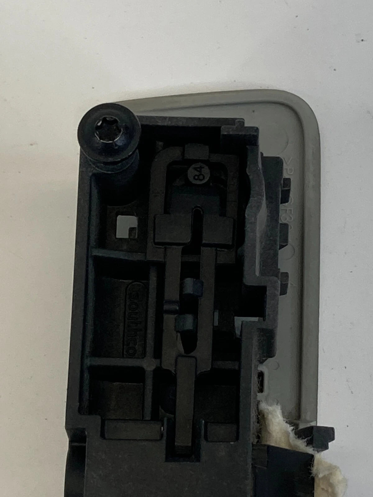2009-2014 VOLKSWAGEN ROUTAN GLOVE BOX STORAGE COMPARTMENT HANDLE LATCH OEM