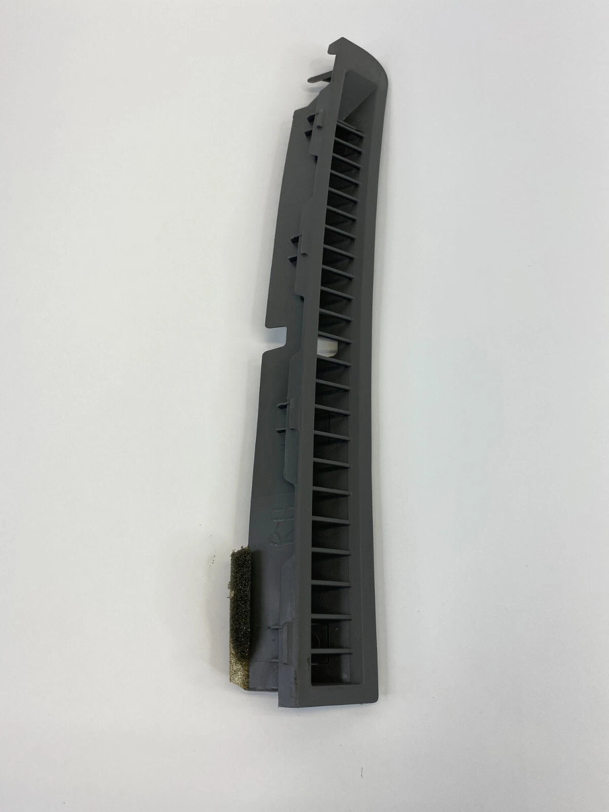 2007-2013 NISSAN ALTIMA DASH UPPER RIGHT DEFROSTER GRILLE TRIM 68742-JA00A OEM