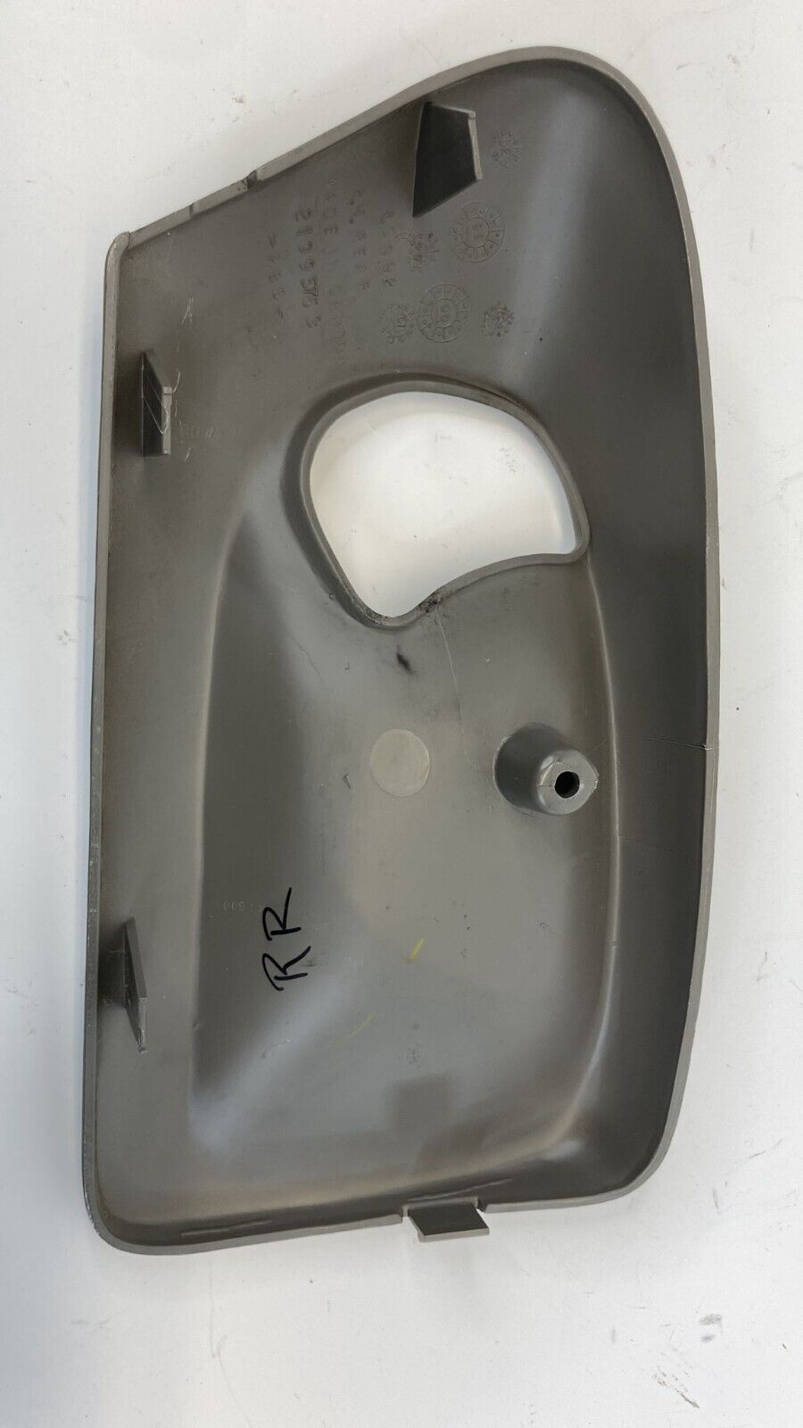 2000-2005 00-05 Chevrolet Impala Rear Right Interior Door Handle Bezel 21995763