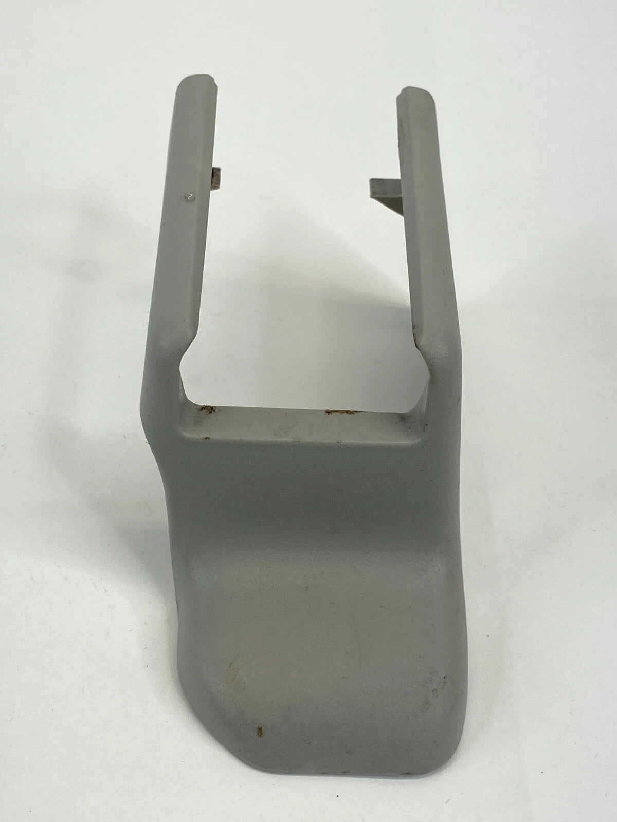 2007-2009 LEXUS ES350 FRONT RIGHT SEAT INNER TRACK RAIL END COVER 72157-33110