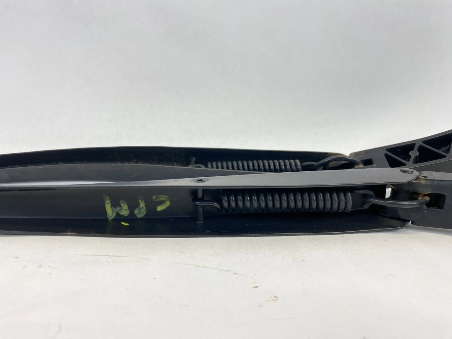 2005-2007 HONDA ODYSSEY FRONT WINDSHIELD WIPER ARM LEFT RIGHT SET PAIR OEM