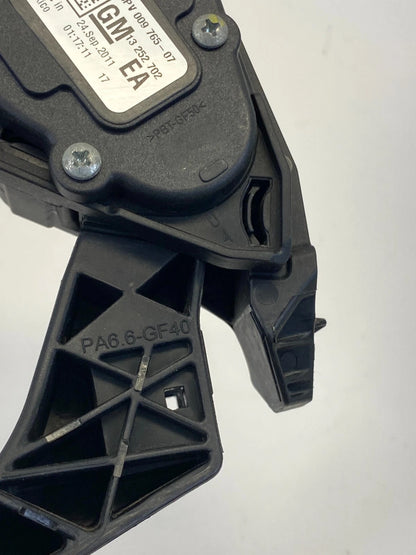 2011-2015 CHEVROLET CRUZE ACCELERATOR GAS PEDAL ASSEMBLY UNIT 13252702