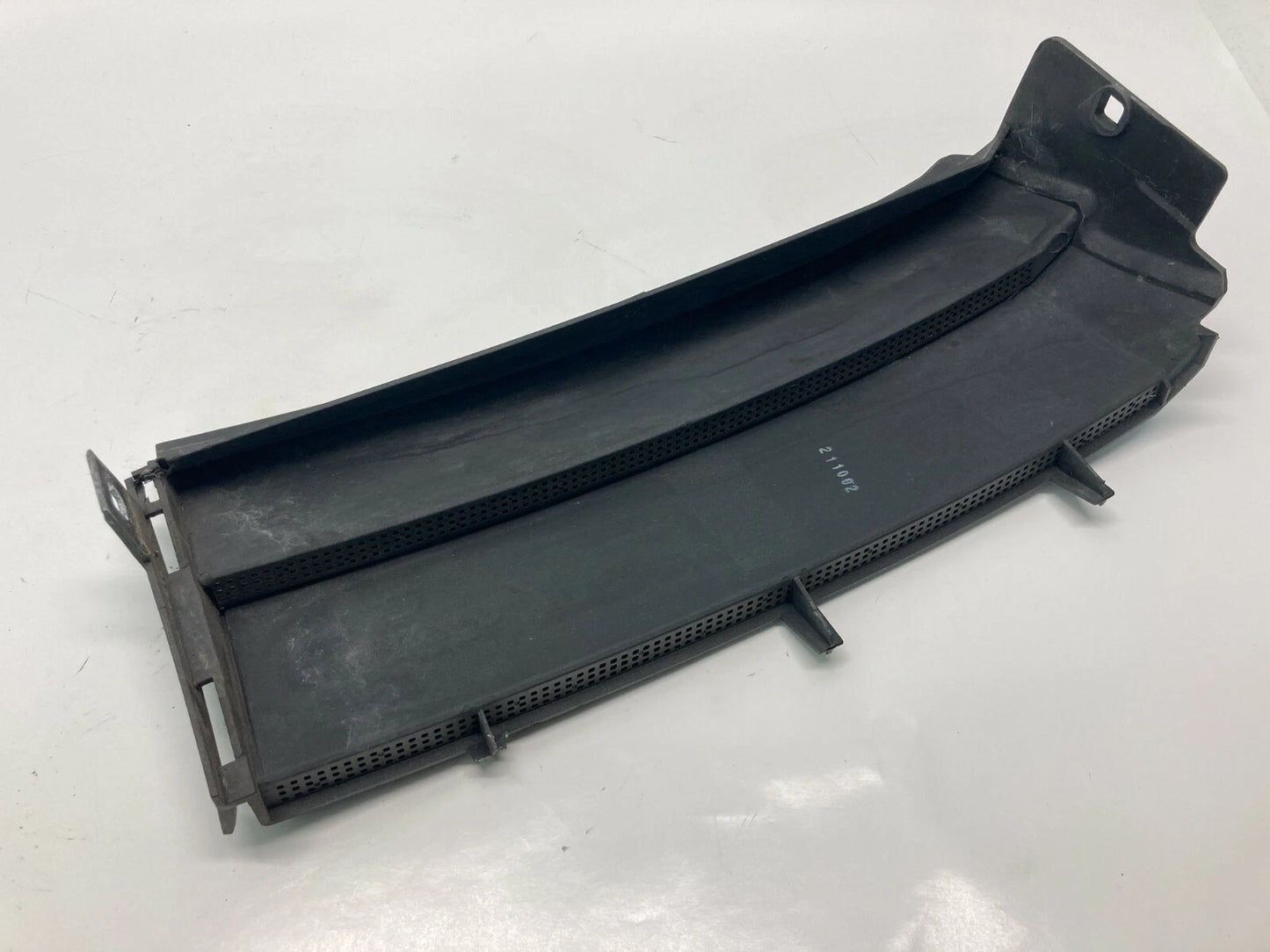 2003-2005 LAND ROVER RANGE ROVER FRONT SIDE FENDER VENT GRILL GRILLE TRIM FRAME