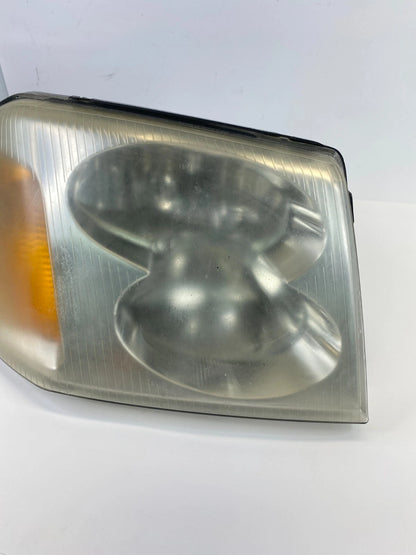 2002-2009 GMC ENVOY PASSENGER RIGHT SIDE HEADLIGHT LAMP ASSEMBLY 15866070 OEM
