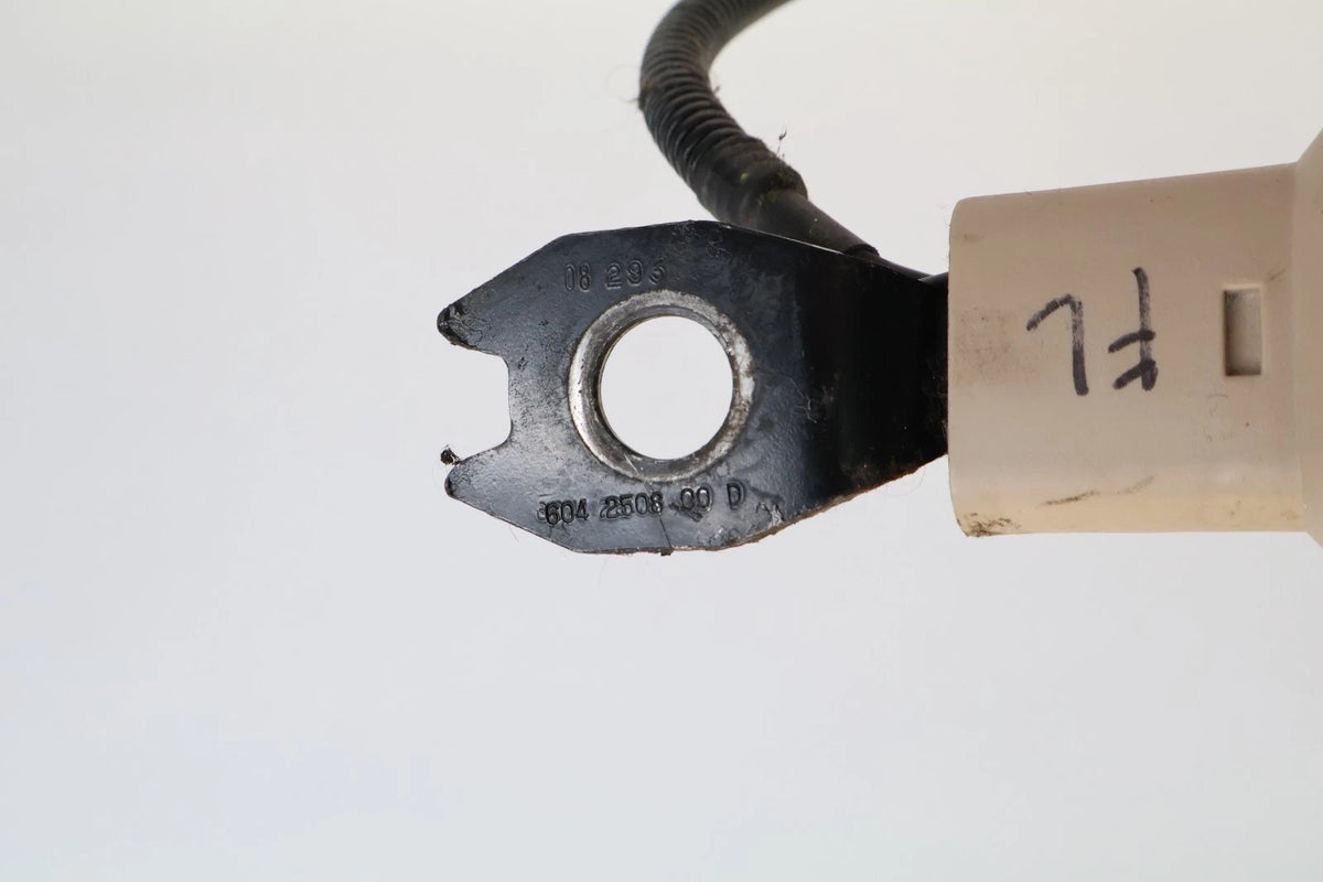 2008-2011 08-11 KIA RIO SEDAN FRONT LEFT DRIVER SIDE SEAT BELT BUCKLE END OEM