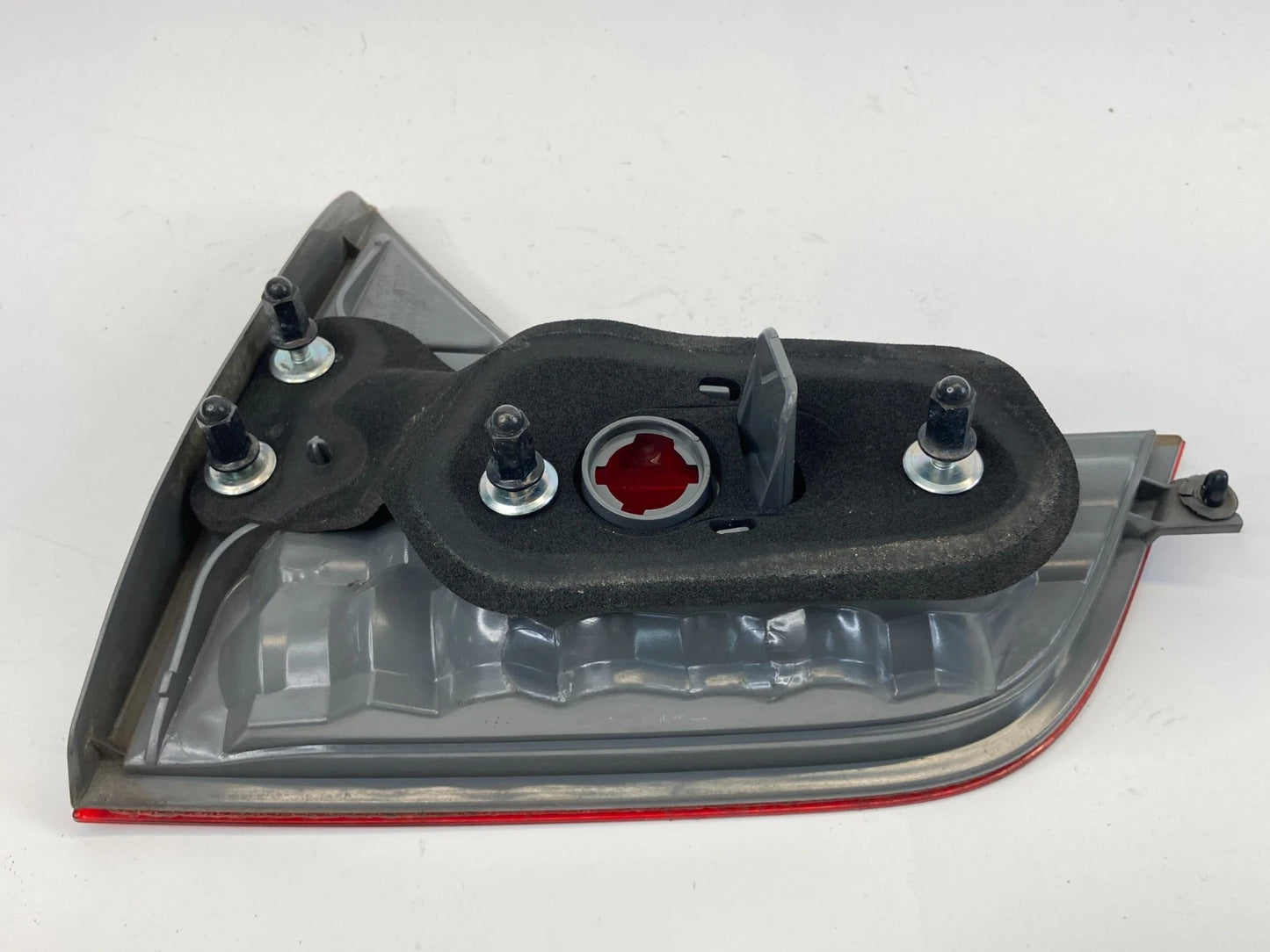 06-11 HONDA CIVIC SEDAN DRIVER SIDE INNER TRUNK TAIL LIGHT LAMP LEFT TAILLIGHT