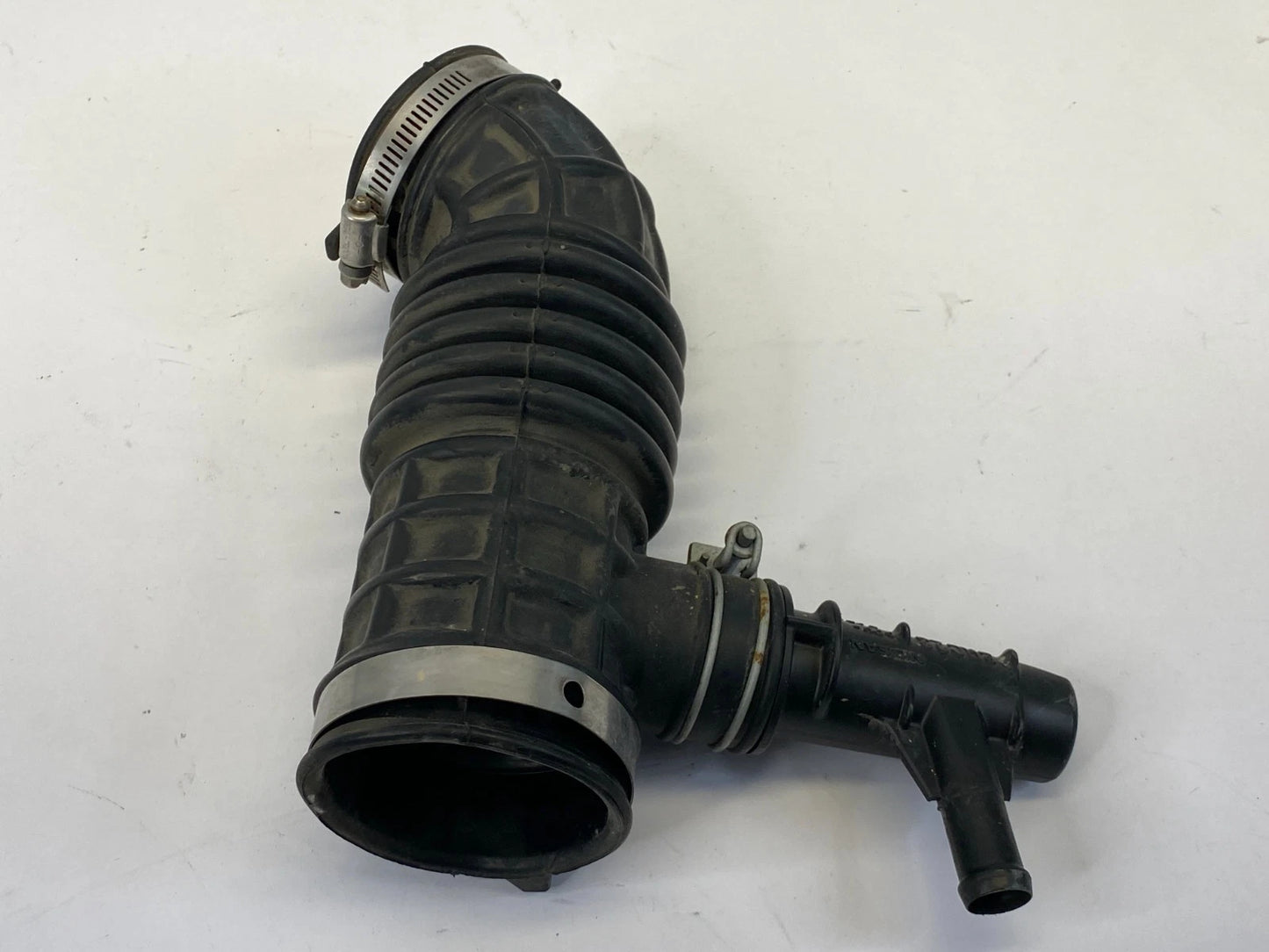 2013-2019 NISSAN SENTRA 1.8L ENGINE AIR INTAKE HOSE CLEANER DUCT PIPE TUBE
