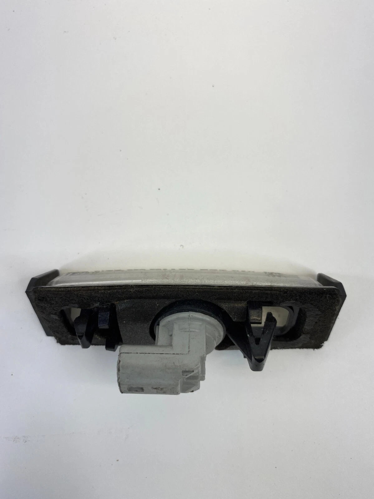 2004-2010 TOYOTA SIENNA HATCH LIFTGATE TAILGATE LICENSE PLATE LIGHT LAMP ASSY