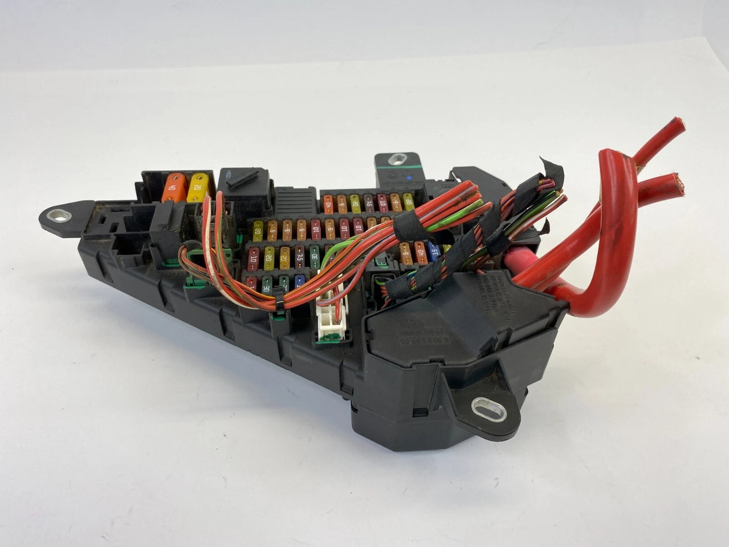 06 07 BMW 530I 3.0L REAR FUSE BOX RELAY PANEL POWER DISTRIBUTION MODULE 6906599