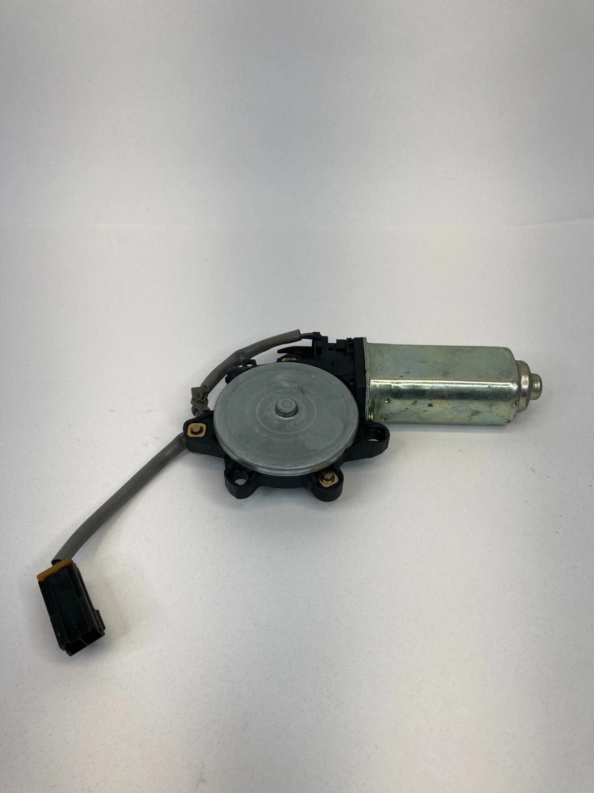 98-01 NISSAN ALTIMA REAR RIGHT PASSENGER SIDE DOOR POWER WINDOW MOTOR MMR521-31