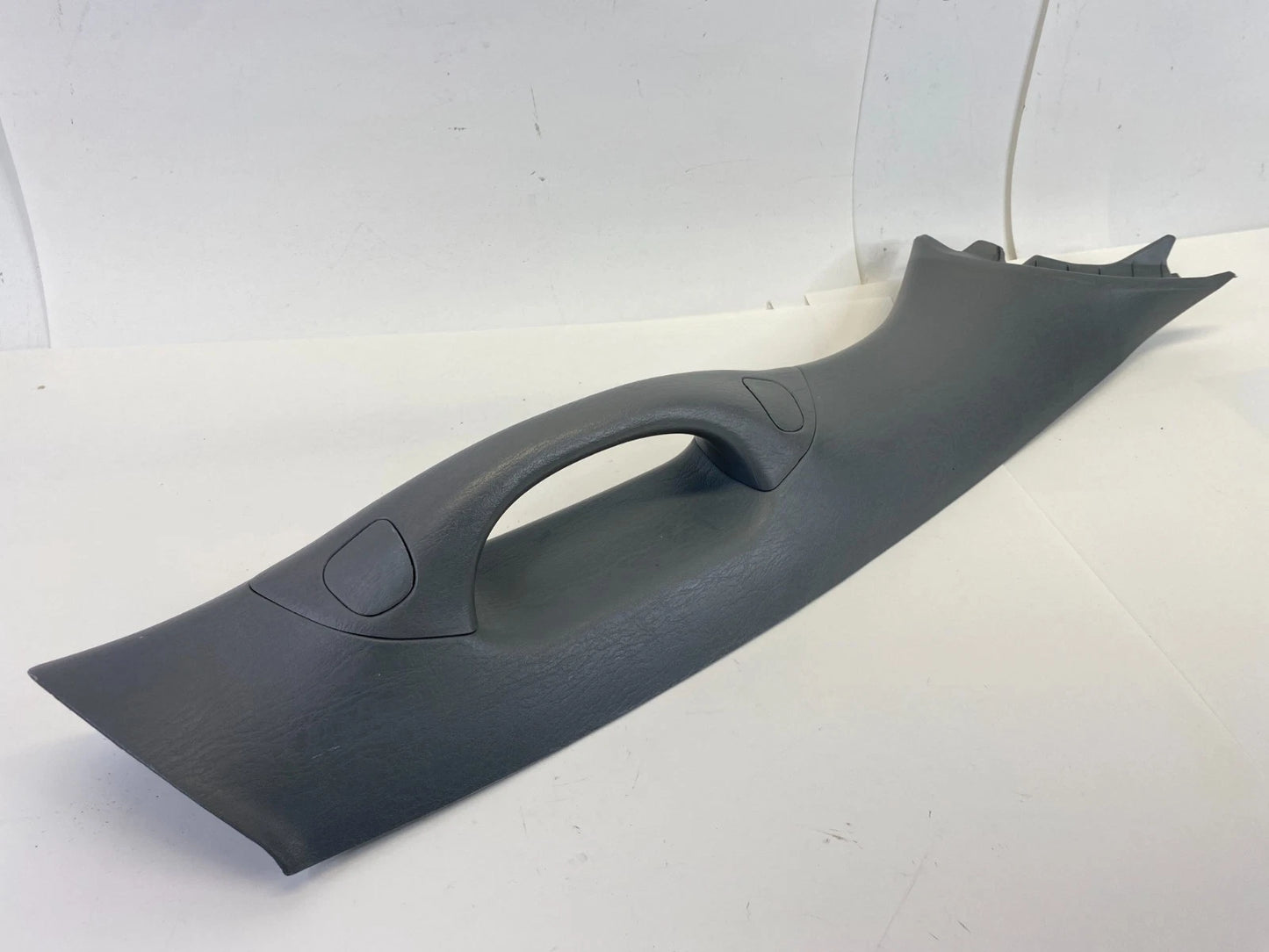 05-15 TOYOTA TACOMA RIGHT PASSENGER WINDSHIELD PILLAR TRIM PANEL W/ HANDLE OEM