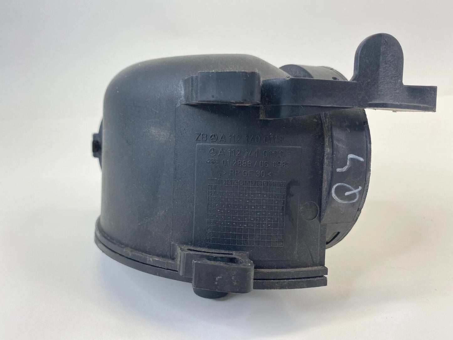 1994-2005 MERCEDES E320 3.2L 98-05 CLK320 MASS AIR FLOW TUBE ELBOW DUCT HOUSING
