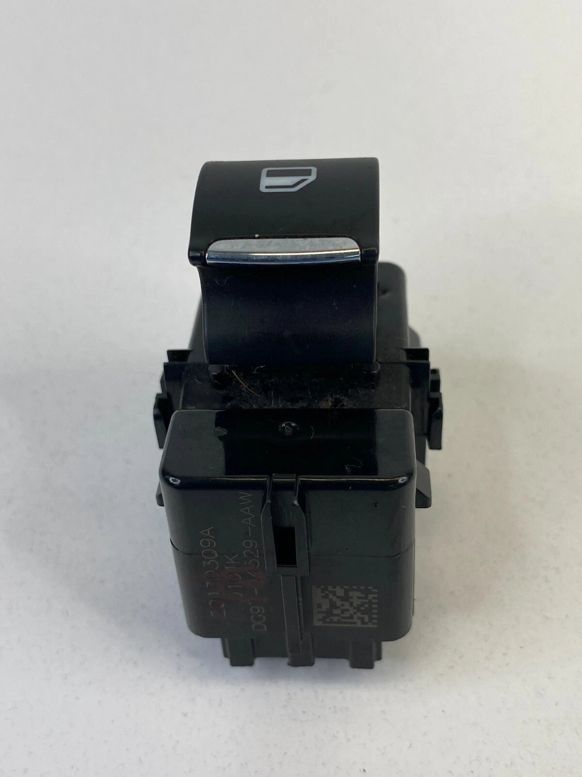 13-20 FORD FUSION REAR LEFT SIDE DOOR POWER WINDOW CONTROL SWITCH DG9T-14529 OEM