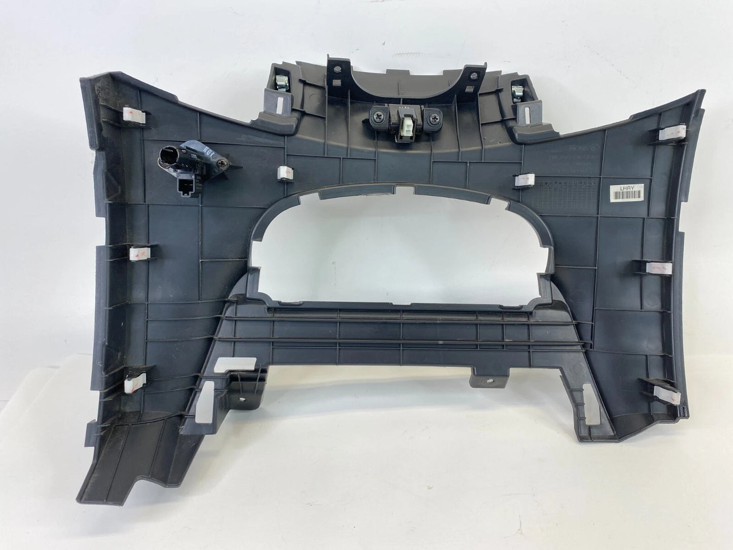 2013-2019 HYUNDAI SANTA FE DASH CENTER PANEL COVER BEZEL TRIM 84770-2W000 OEM