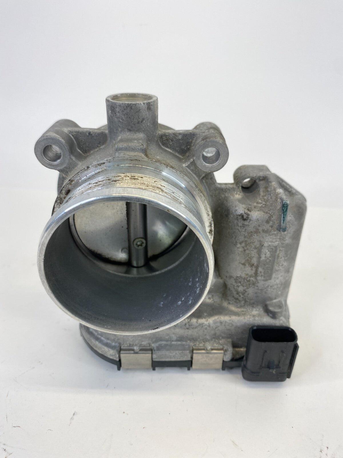 2014-2018 Ford Focus 2.0L L4 16V A/T Throttle Body Throttle Valve DS7E-9F991-BB