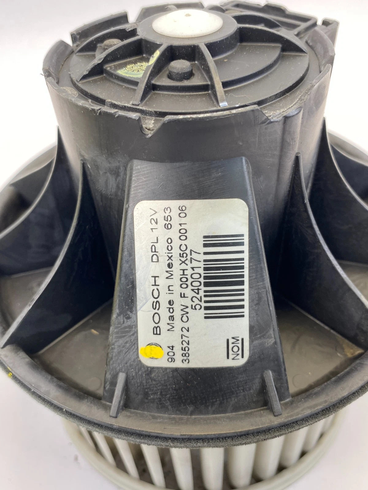 2000-2006 CHEVROLET TAHOE A/C HEATER BLOWER MOTOR FAN BOSCH 52400177 OEM