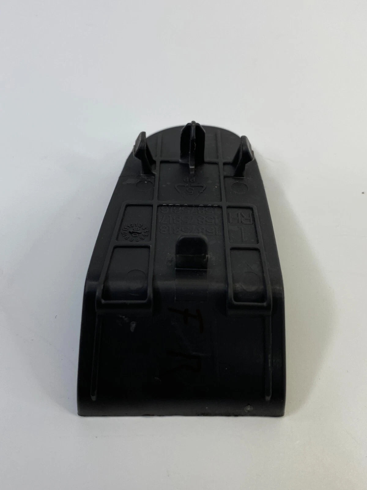 08-17 BUICK ENCLAVE FRONT RIGHT SIDE INNER DOOR HANDLE BOLT TRIM COVER 15875818