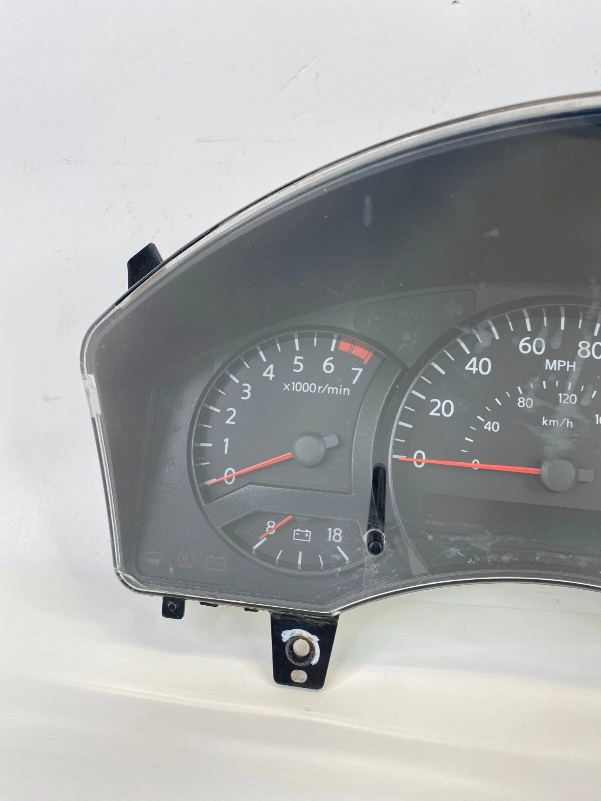 05-07 NISSAN ARMADA SPEEDOMETER INSTRUMENT CLUSTER GAUGES 221K OEM 24810-7S01A