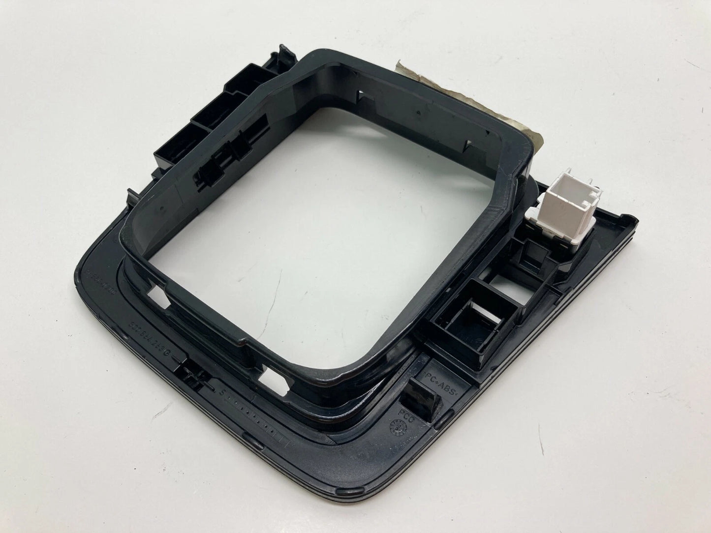 08-10 VOLKSWAGEN PASSAT FLOOR GEAR SHIFT SHIFTER TRIM BEZEL SURROUND 3C0864263G