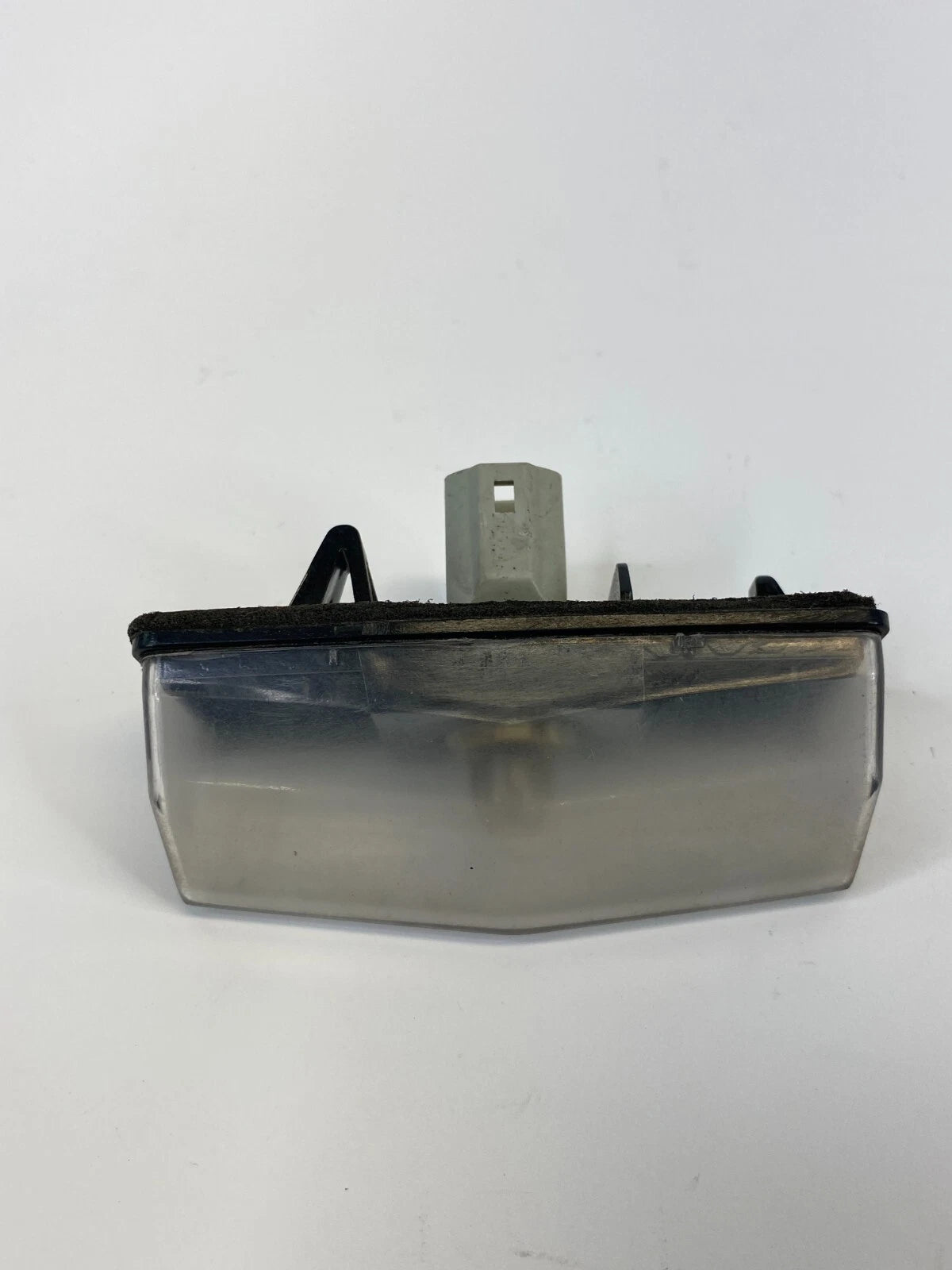2004-2015 TOYOTA PRIUS REAR TRUNK LICENSE PLATE LIGHT LAMP A045053 OEM