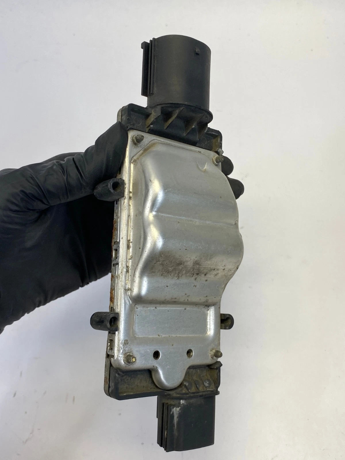 2012-2018 FORD FOCUS RADIATOR FAN CONTROL MODULE FRONT OEM FACTORY 1-137-328-567