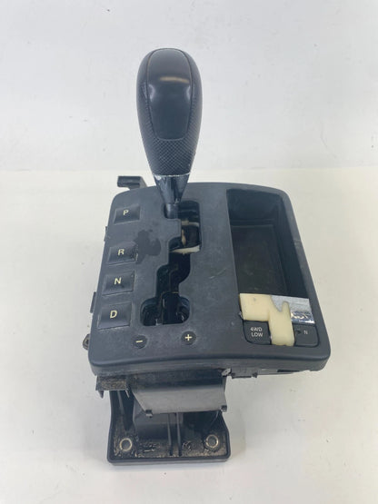 2005-2007 JEEP GRAND CHEROKEE AUTOMATIC FLOOR GEAR SHIFTER LEVER HANDLE OEM