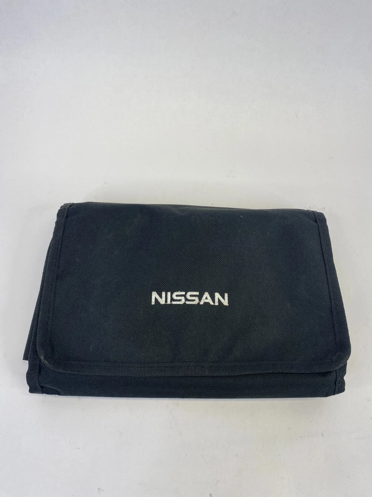 2014 NISSAN SENTRA OWNERS MANUAL SET BOOK GUIDE PORTFOLIO CASE OEM