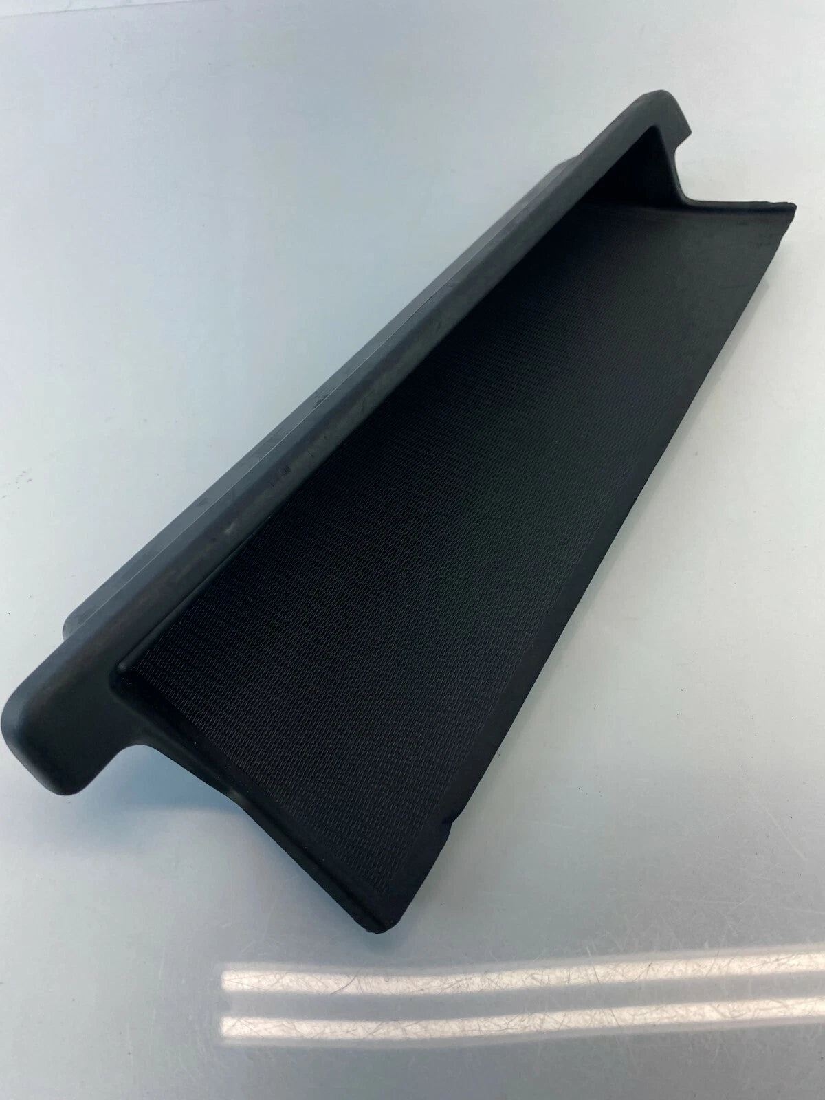 2012 12 VOLVO S60 GLOVE BOX INNER MAT STORAGE RUBBER LINER 07059-Z07 OEM