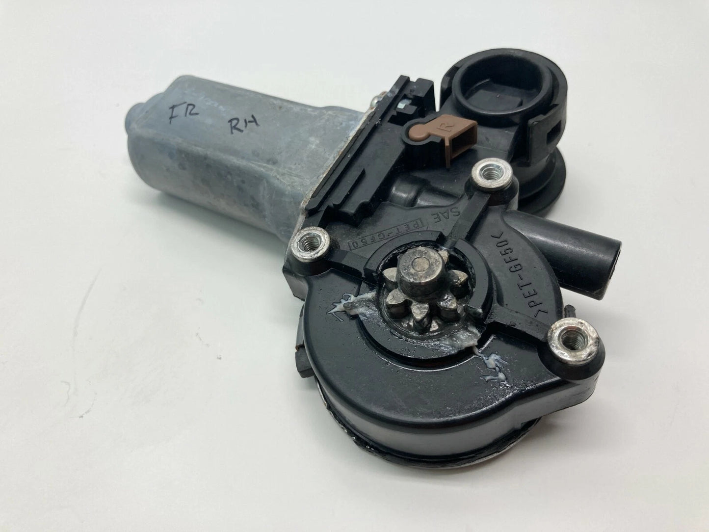 03-08 TOYOTA MATRIX COROLLA FRONT RIGHT SIDE DOOR WINDOW MOTOR 85710-AA050 OEM
