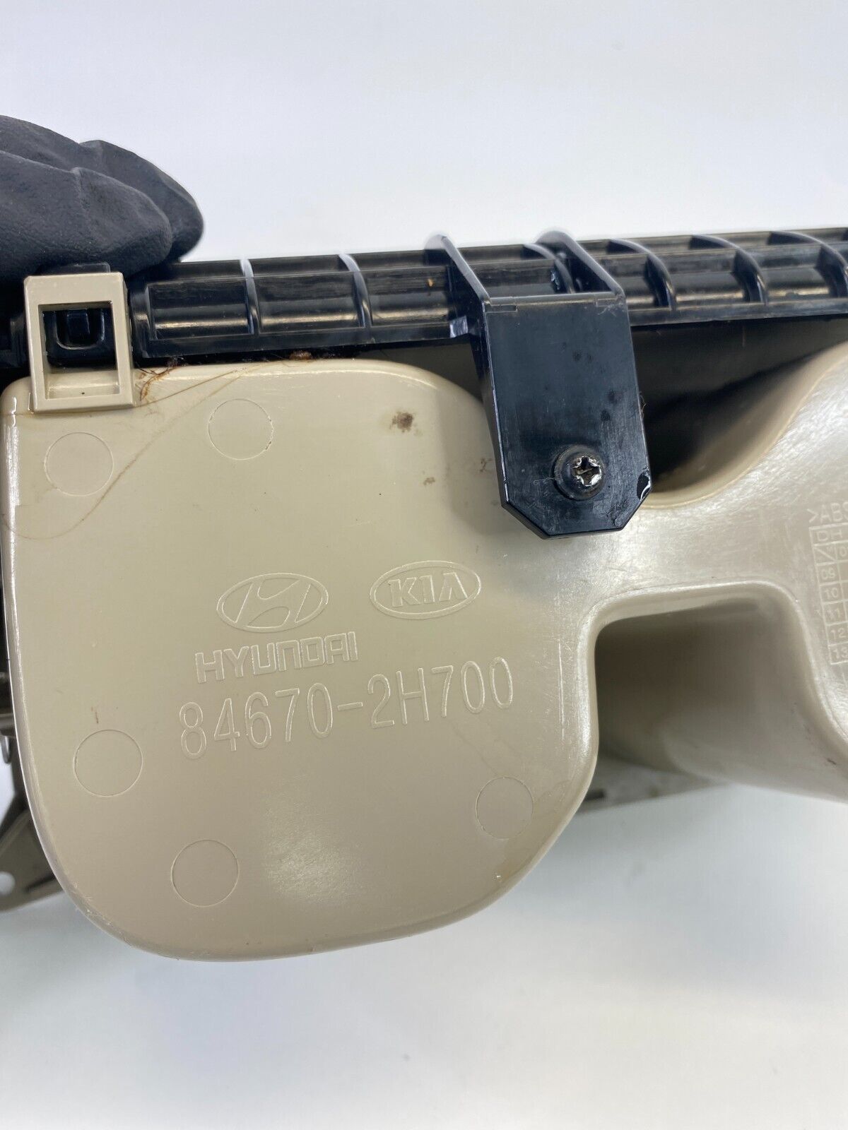 2010 10 Hyundai Elantra Center Console Cup Holder Cupholder 84670-2H700 OEM