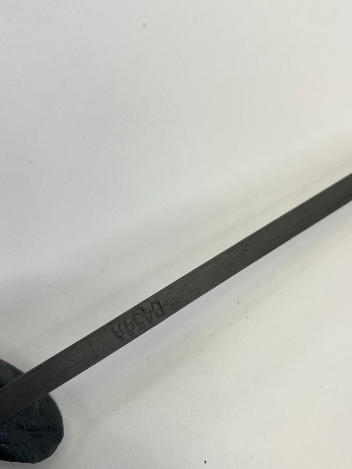 2012-2018 Ford Focus 2.0L L4 16V A/T Engine Oil Indicator Fluid Dipstick