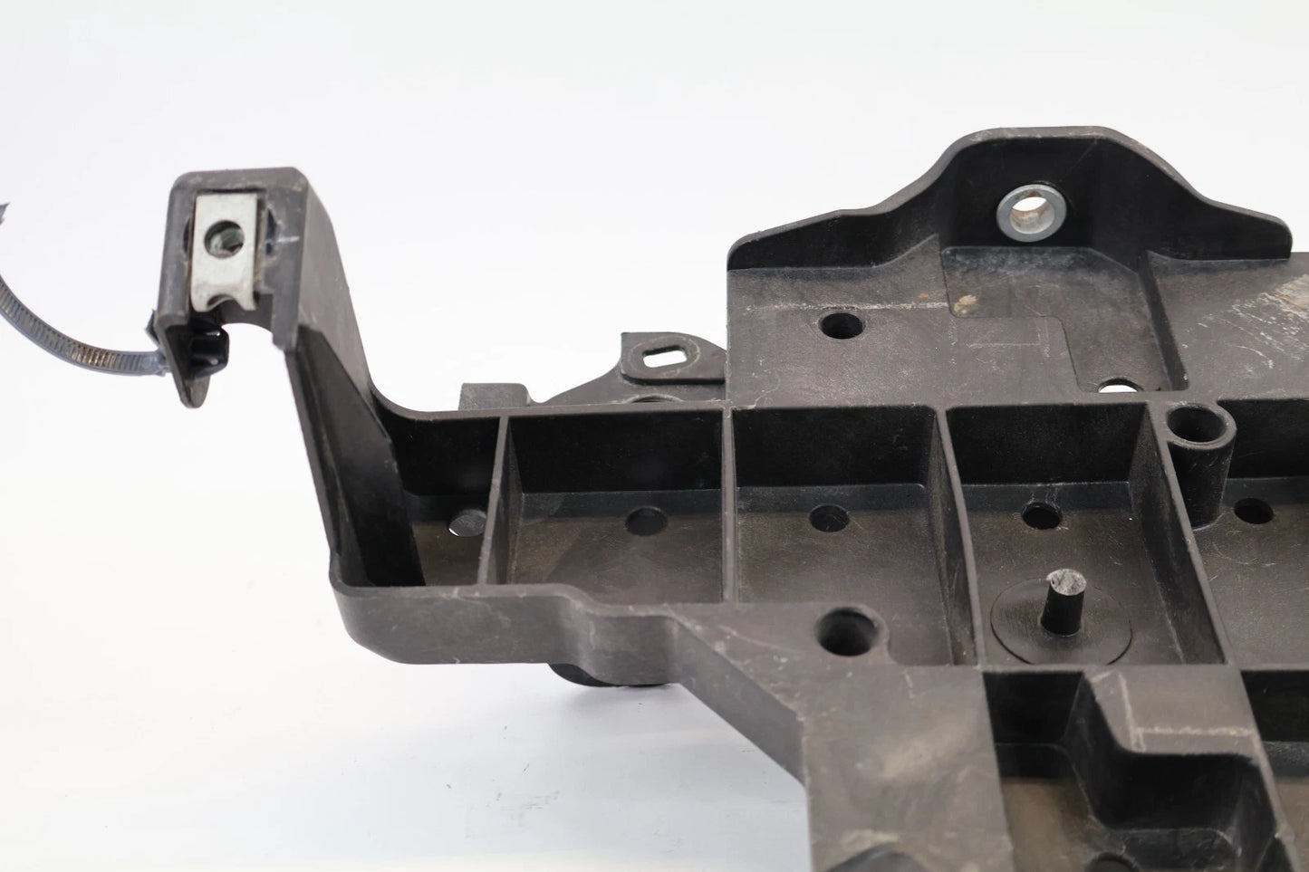 2016-2022 HONDA PILOT 3.5L V6 BATTERY TRAY HOLDER MOUNT BRACKET 74190-TZ5-A11