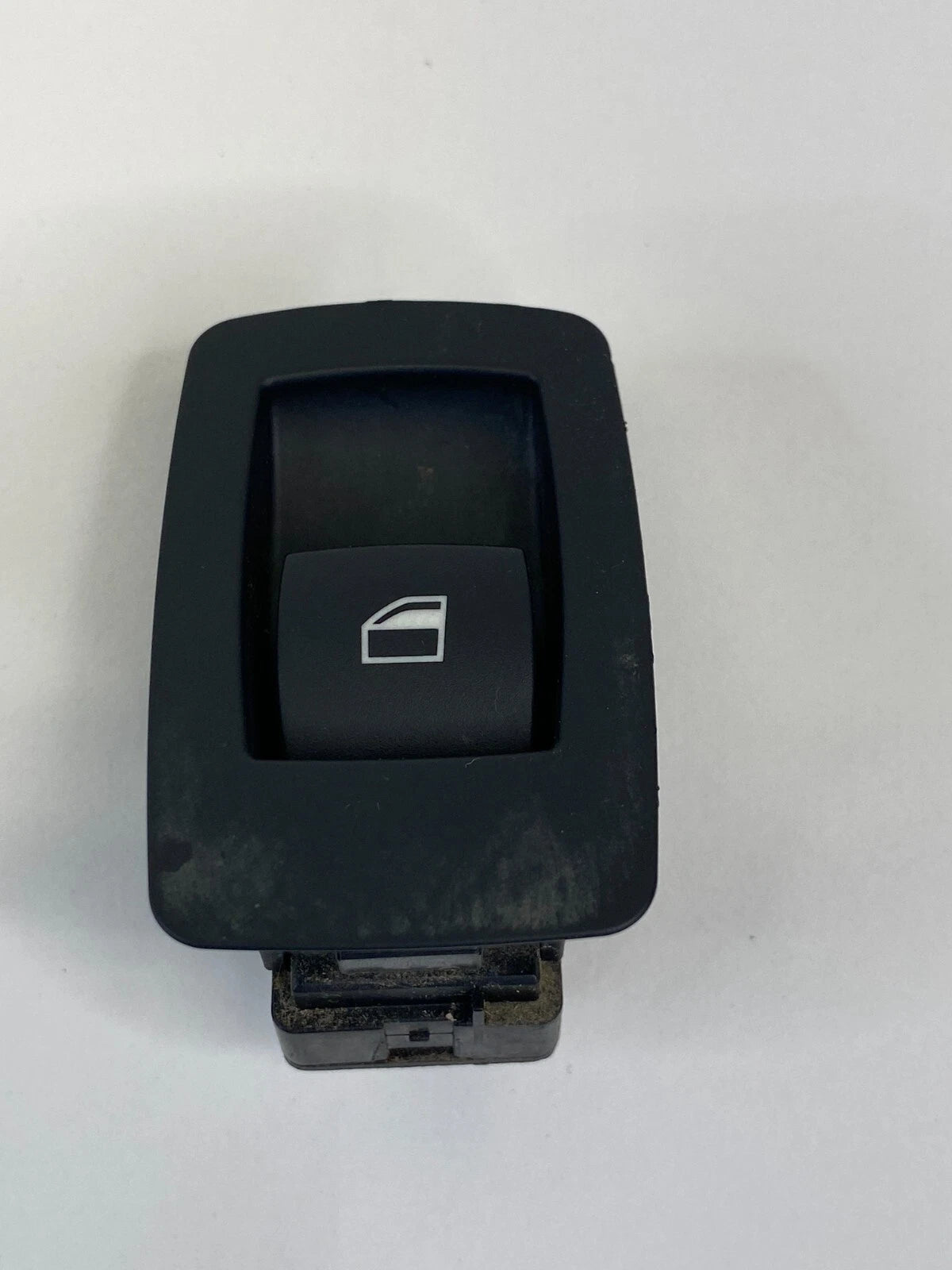 2008-2010 BMW 550I REAR LEFT BACK SIDE DOOR POWER WINDOW SWITCH BUTTON 9113773