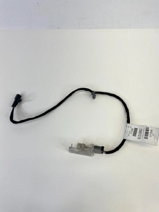 2010-2016 CADILLAC SRX REAR LEFT DOOR COURTESY LIGHT LAMP W/ HARNESS 25901216