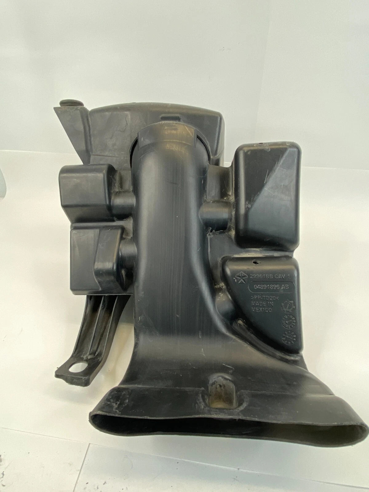 2009 2010 DODGE JOURNEY 3.5L AIR CLEANER INTAKE HOUSING LOWER OEM 04891896AB