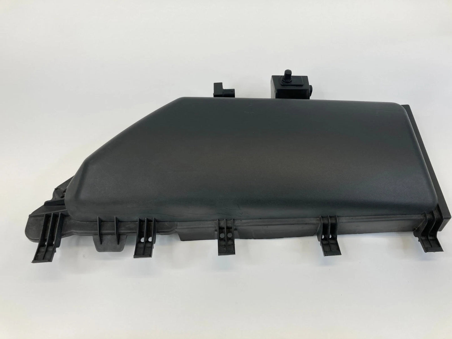 04-07 BMW 530I UNDER HOOD RIGHT CABIN AIR MICRO FILTER COVER UPPER TRIM HOUSING