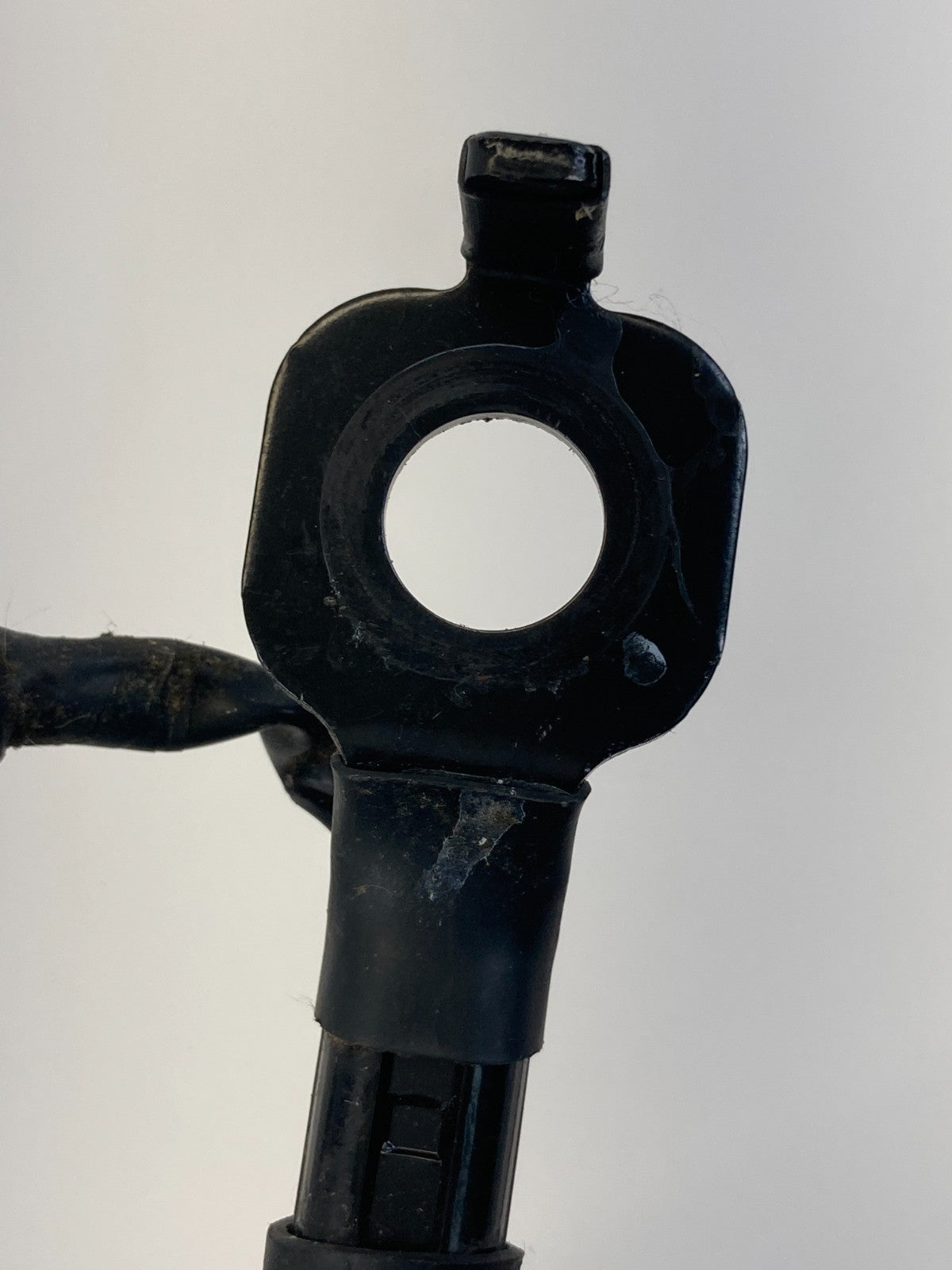 2014-2019 Kia Soul Front Left Driver Side Seat Belt Buckle Assembly OEM