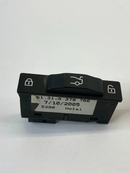 2006 BMW 330I 330XI POWER TRUNK LID RELEASE LOCK CONTROL SWITCH 61318379766 OEM
