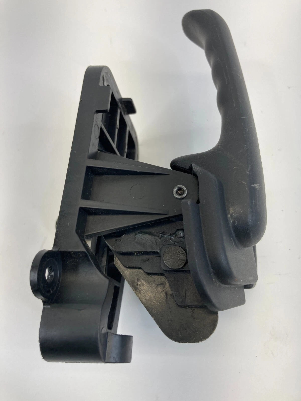 2002-2005 FORD EXPLORER REAR RIGHT SIDE INTERIOR INNER DOOR HANDLE ASSEMBLY OEM