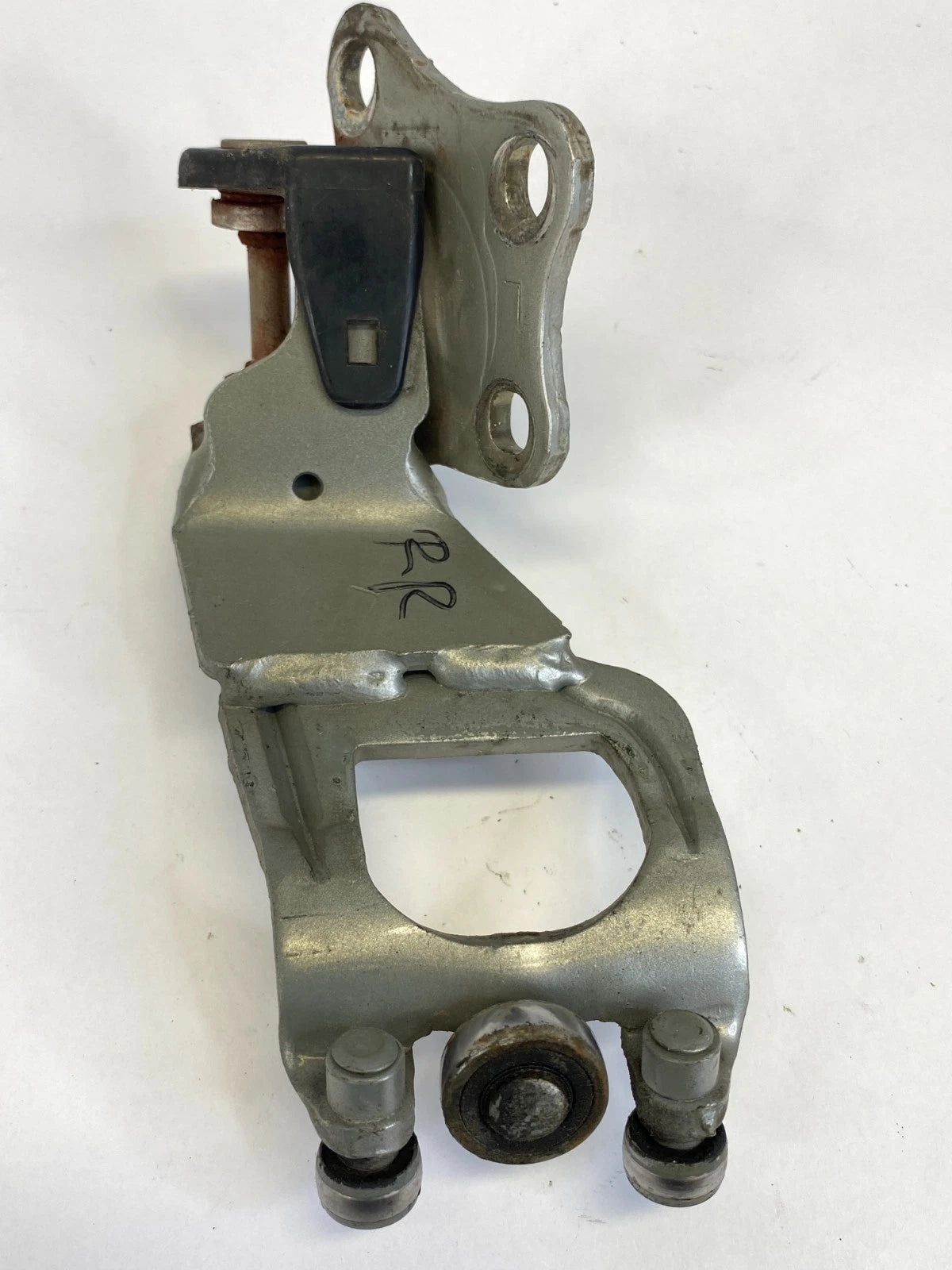 2004-2010 TOYOTA SIENNA REAR LEFT DOOR MIDDLE SLIDING HINGE ROLLER RAIL UNIT OEM