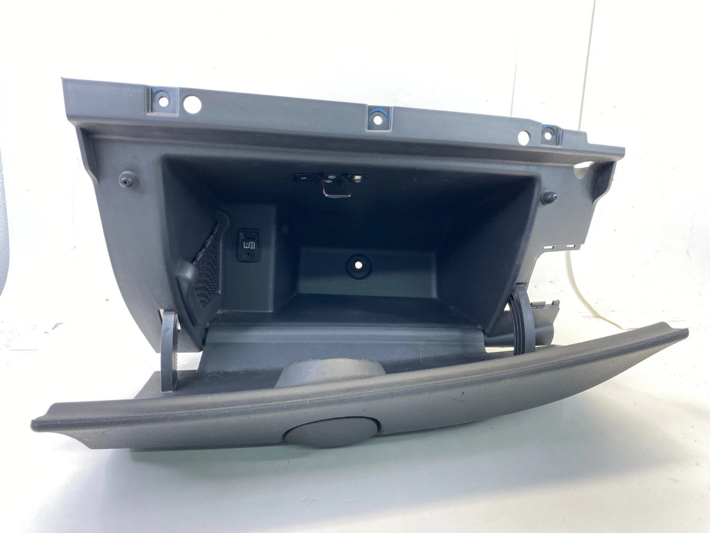 2012-2017 FIAT 500 GLOVE BOX COMPARTMENT STORAGE ASSEMBLY 1096497X-001 OEM